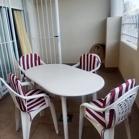 A 200m Playa Santa Anna Appartement