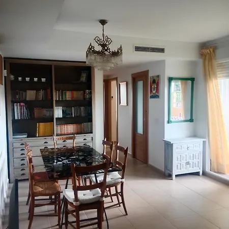 A 200m Playa Santa Anna