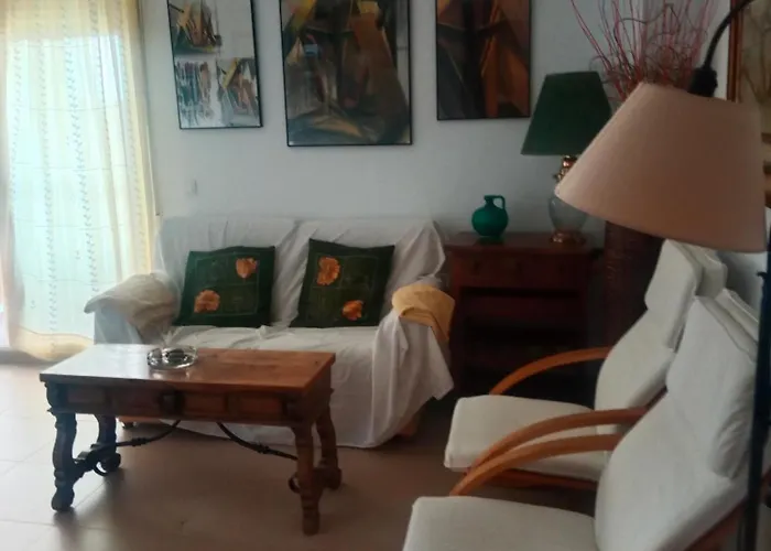 Апартаменти A 200m Playa Santa Anna